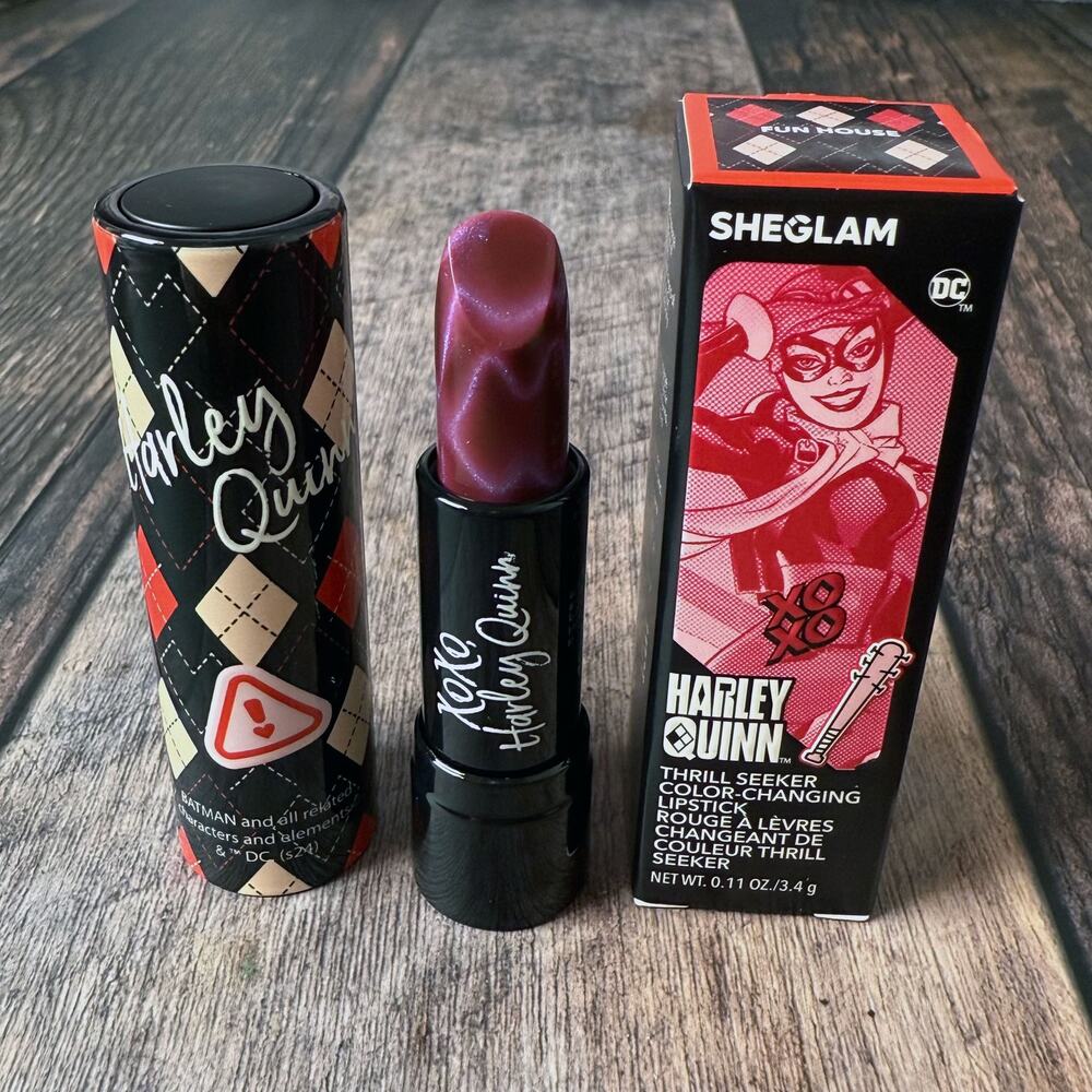 Harley Quinn Fun House Thrill Seeker Color-Changing Lipstick 3.4g SheGlam - Picture 2 of 4